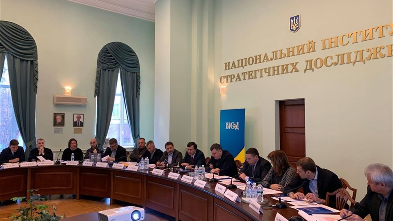 Дев'ять районів Луганщини приєднають до основної залізничної колії і серед них Троїцький район