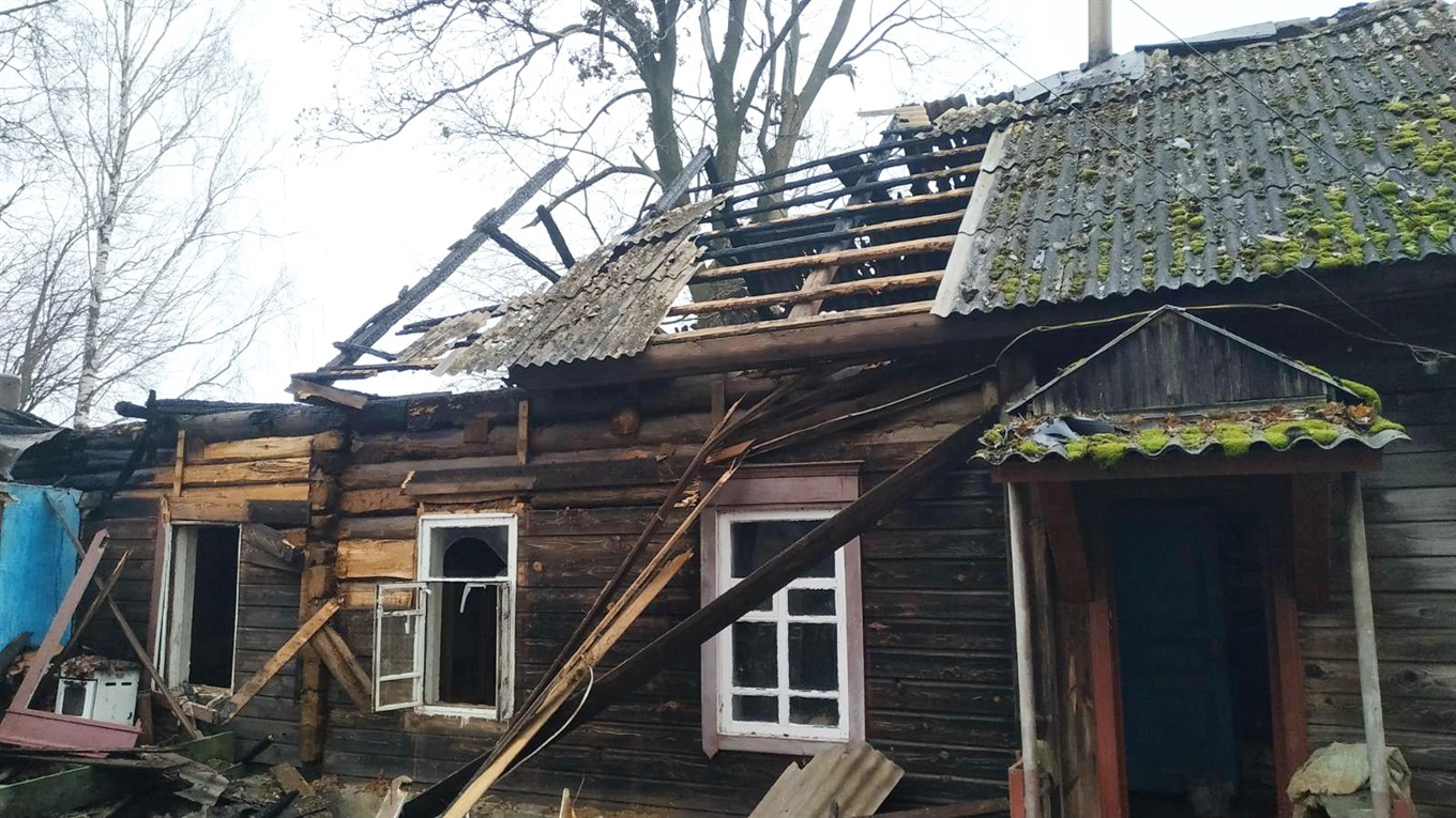 У Холмах на Корюківщині згорів будинок колишнього стоматолога