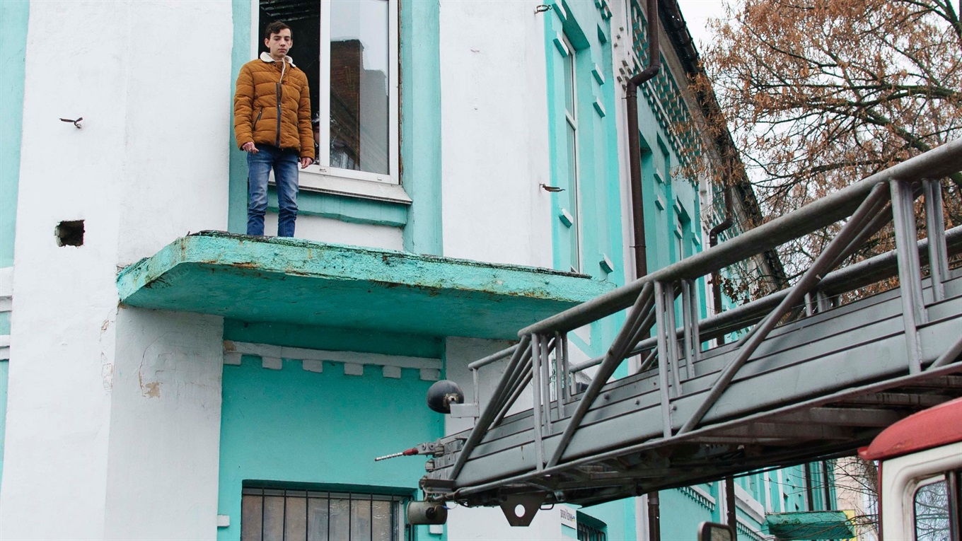 Загасили умовну пожежу та врятували трьох людей: у Конотопі провели навчання для студентів