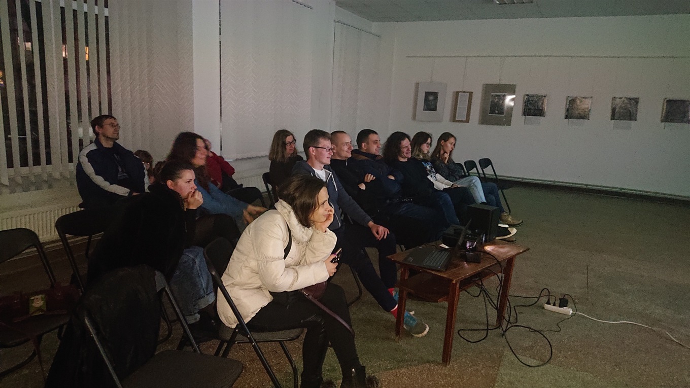 У Калуші "Молода Просвіта" показала документальні фільми про незаконне будівництво