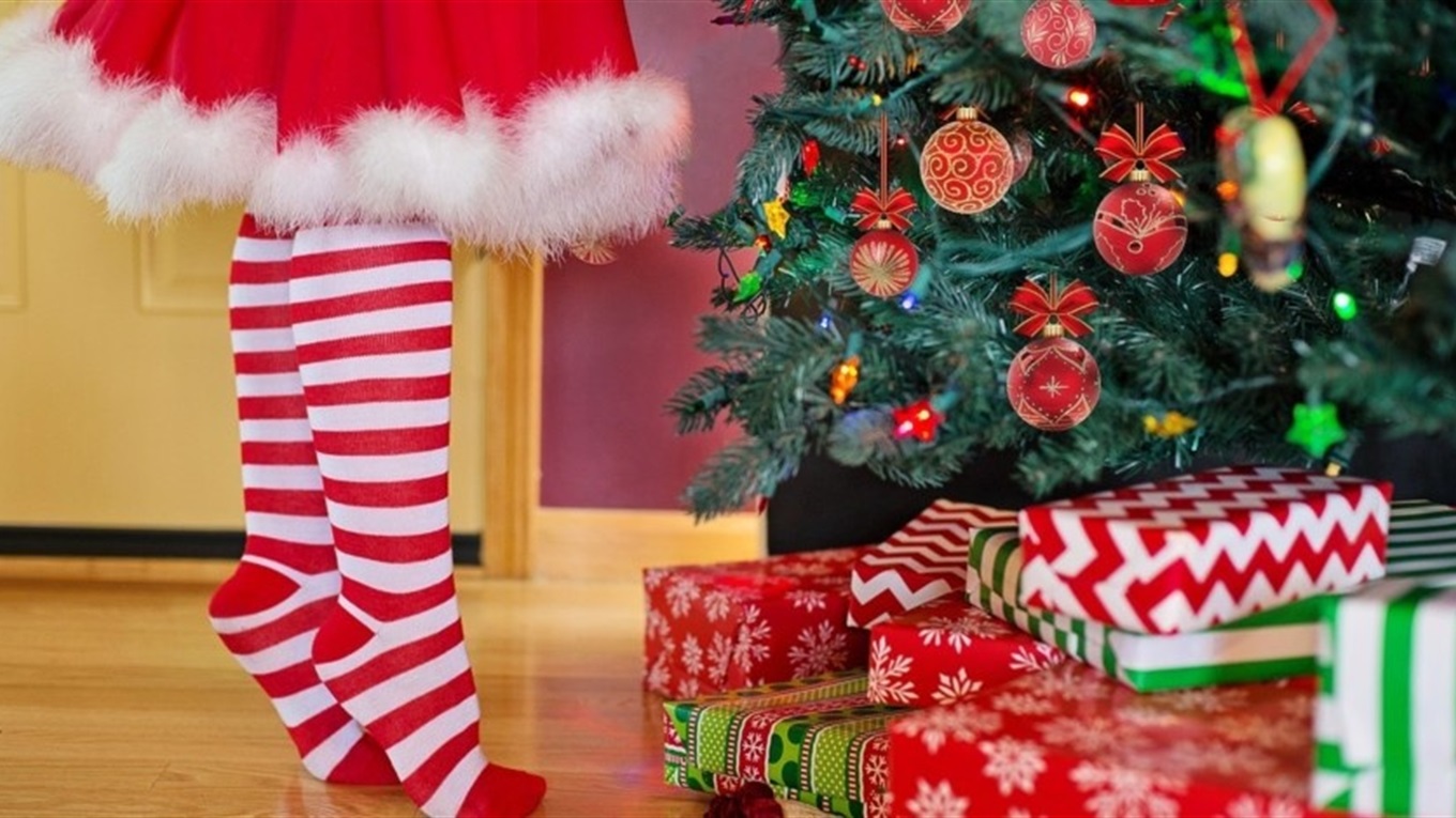 Виготовляємо снігову кулю із родинним фото всередині — унікальний сувенір для дому та офісу