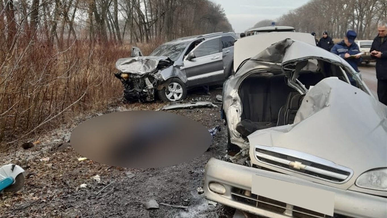 На Білопільщині у районі Нових Вирків сталася жахлива ДТП. Є загиблі.