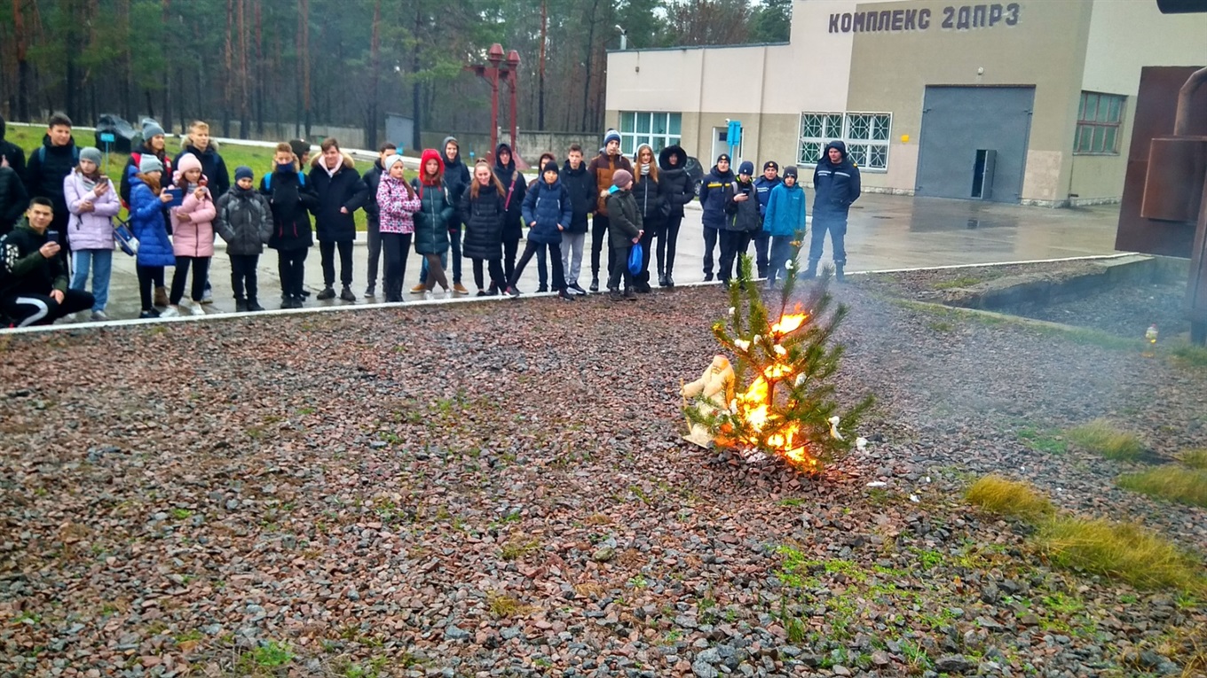 Рятувальники навчали дітей безпечної поведінки під час святкування новорічних та різдвяних свят