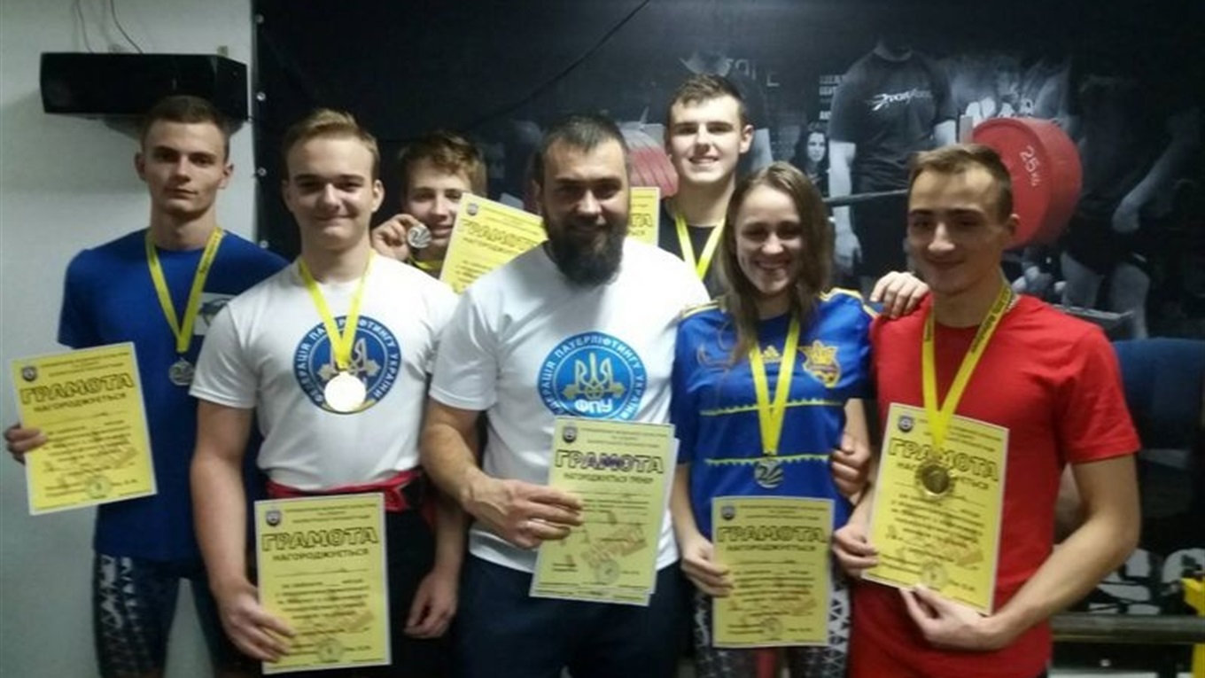 Добропільські спортсмени виступили на відкритій першості з пауерліфтингу
