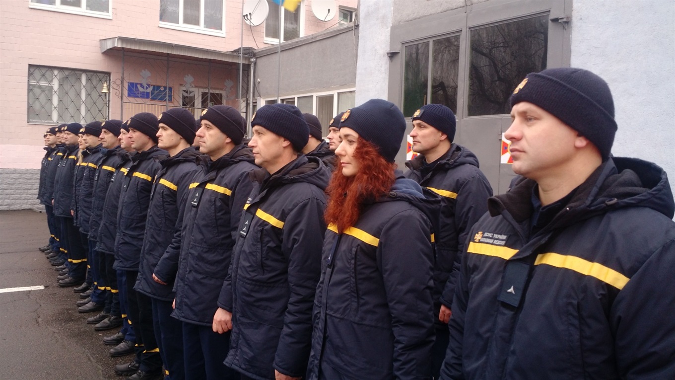 Народний депутат Віктор М'ялик привіз подарунки рятувальникам і схилив голову перед Героями УПА