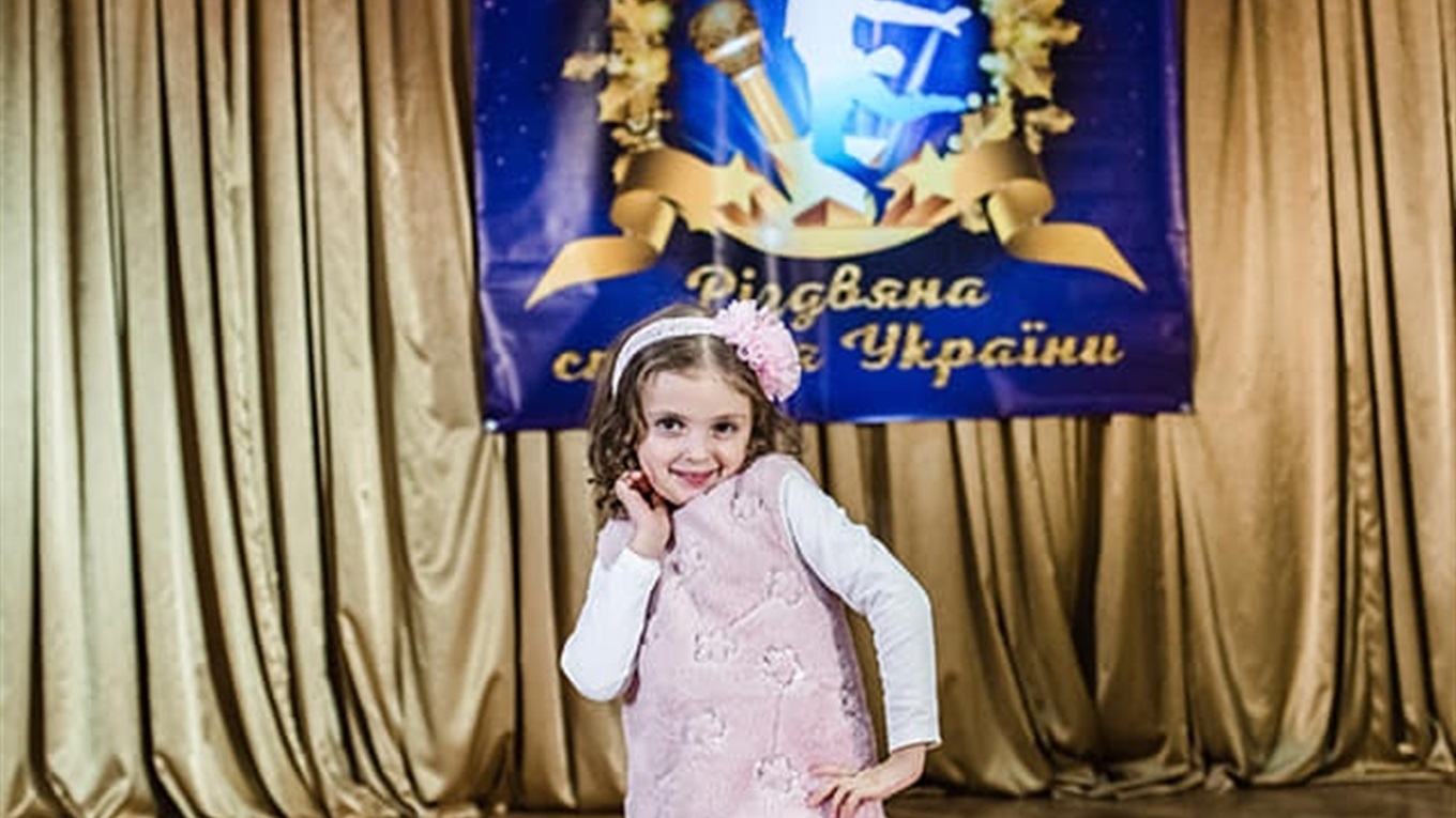 Чотирирічна Оля Паньків стала срібним призером Всеукраїнського конкурсу  "Різдвяна столиця України"