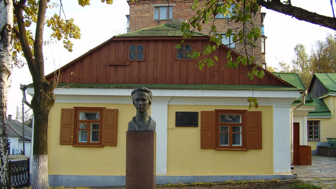 Новий сквер, оновлений музей та мурали: пропозиції щодо 150-річчя Лесі Українки