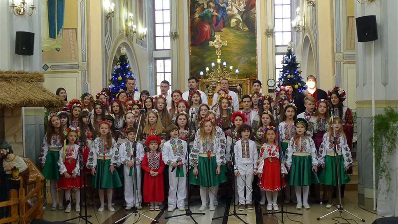У Брошнів-Осадській ОТГ відбувся різдвяний фестиваль “Феєрія української коляди”