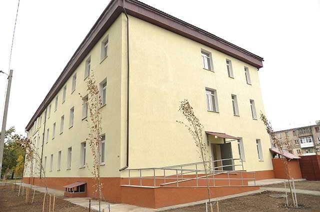 Відновлений за допомогою УФСІ будинок для переселенців у Кам’янському Дніпропетровської області