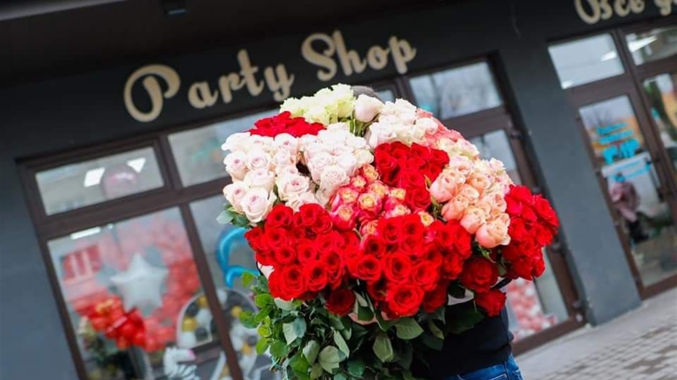 «Свято під ключ» від «Party Shop»: сюрпризи, святковий декор, живі квіти 