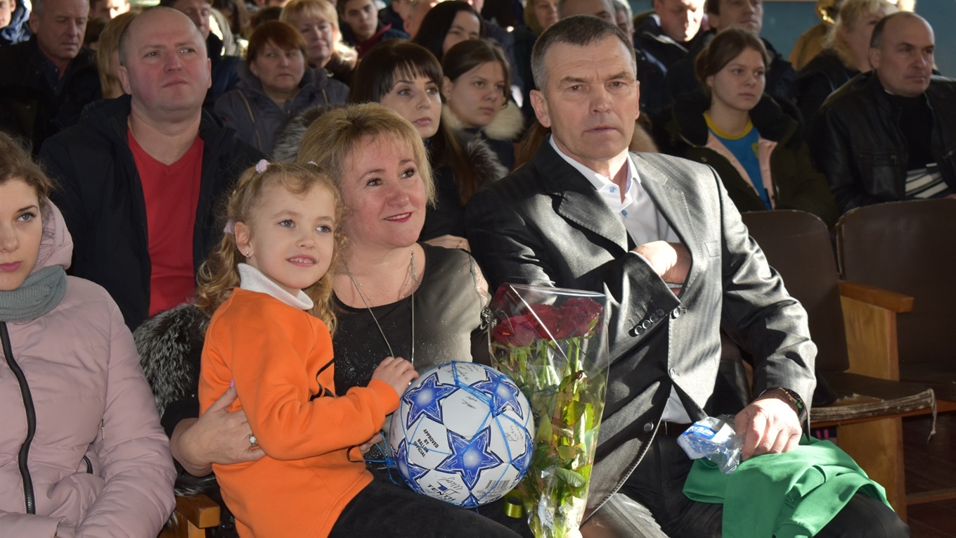 «Спорт у серці». Про Василя Онопрієнка зняли фільм: родина, робота, фанатизм