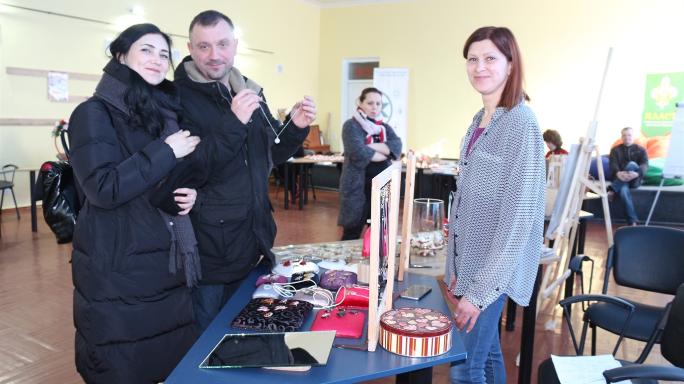 У Старокостянтинові працює святковий ярмарок