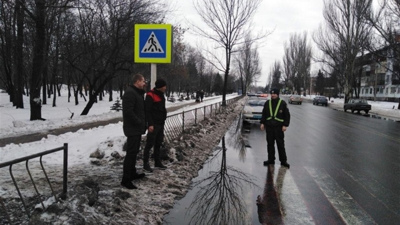 Безпека понад усе: у Добропіллі триває акція «Познач себе на дорозі»