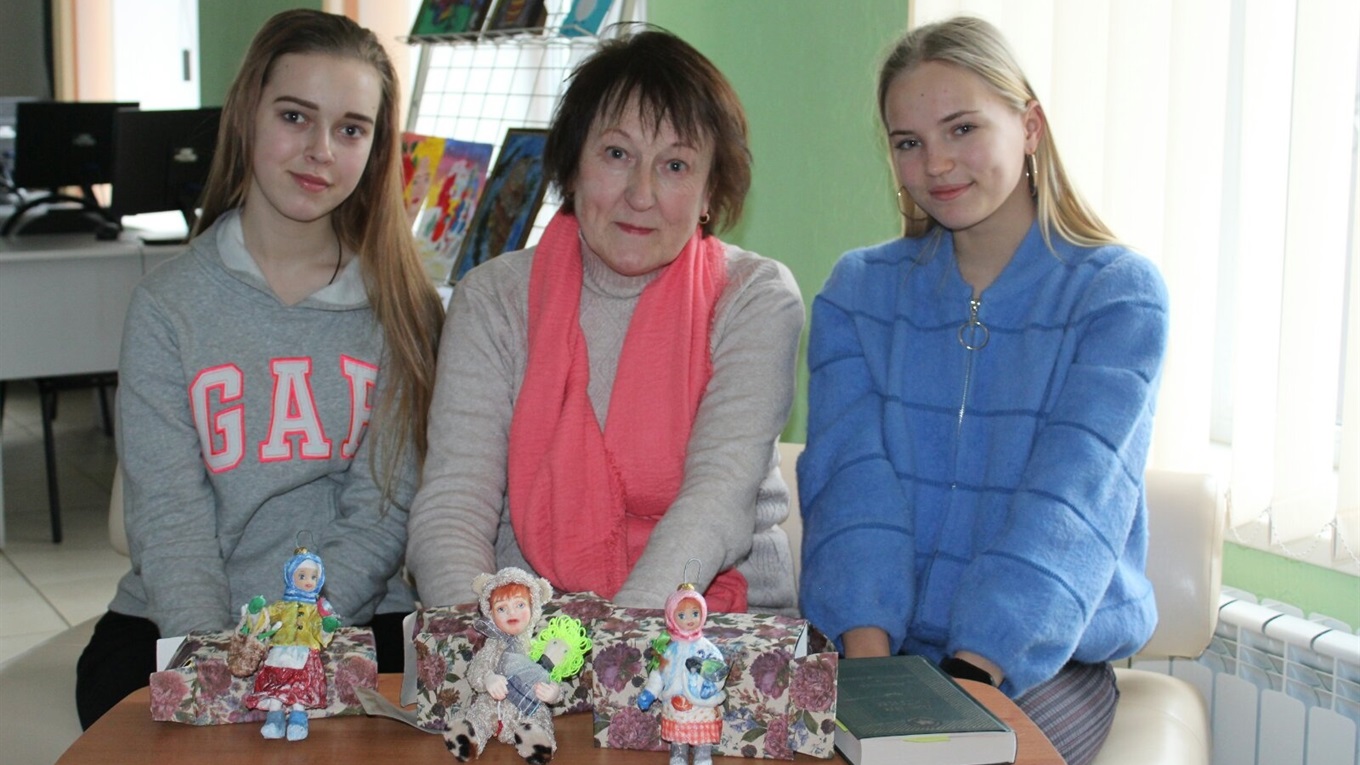 Життя, написане фарбами. Інтерв'ю з волноваською художницею, Любов'ю Комісаренко