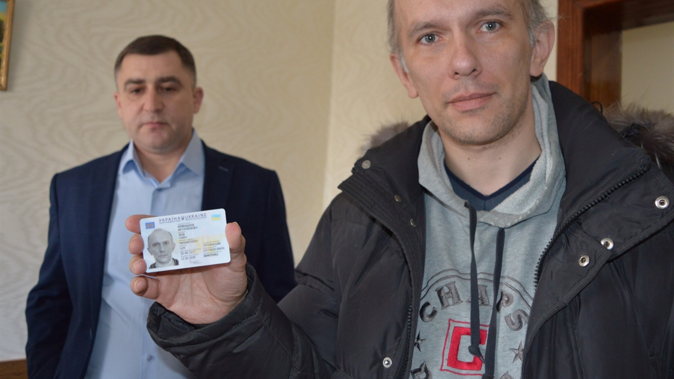 Звільненим з полону у Переяславі видали нові паспорти