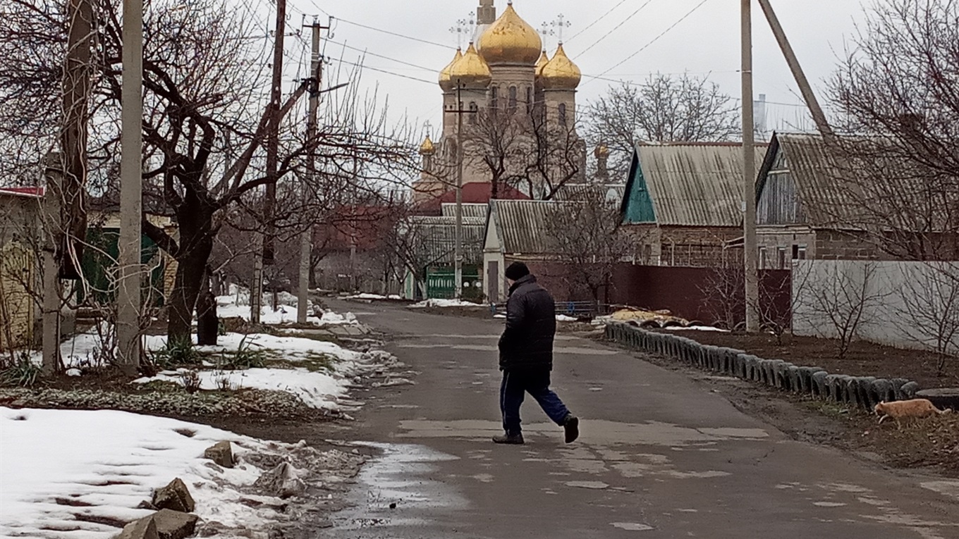 Скільки коштують хрестини та  вінчання  у Кураховому: поцікавились у місцевому храмі
