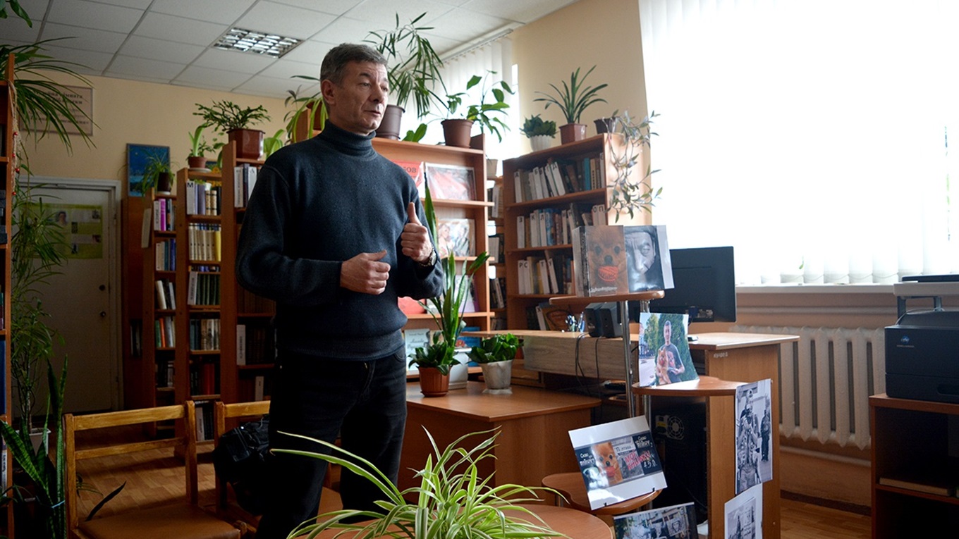 Полтавський письменник Віталій Запека представив у Гадячі антивоєнний роман