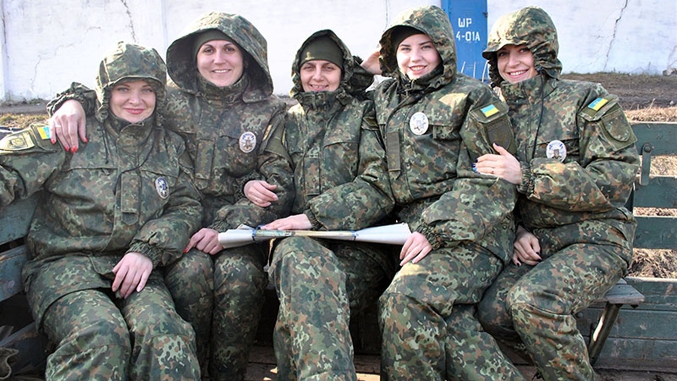 (Не)Жіноча справа. 5 історій жінок-поліцейських із Волновахи