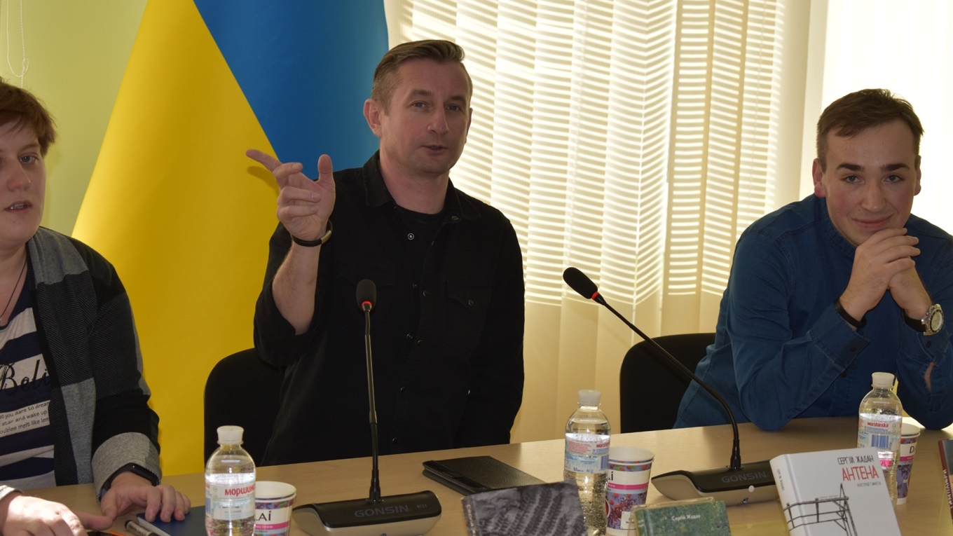 «Донбас – не шматок землі, який засадять соняшниками». Сергій Жадан – про війну та літературу