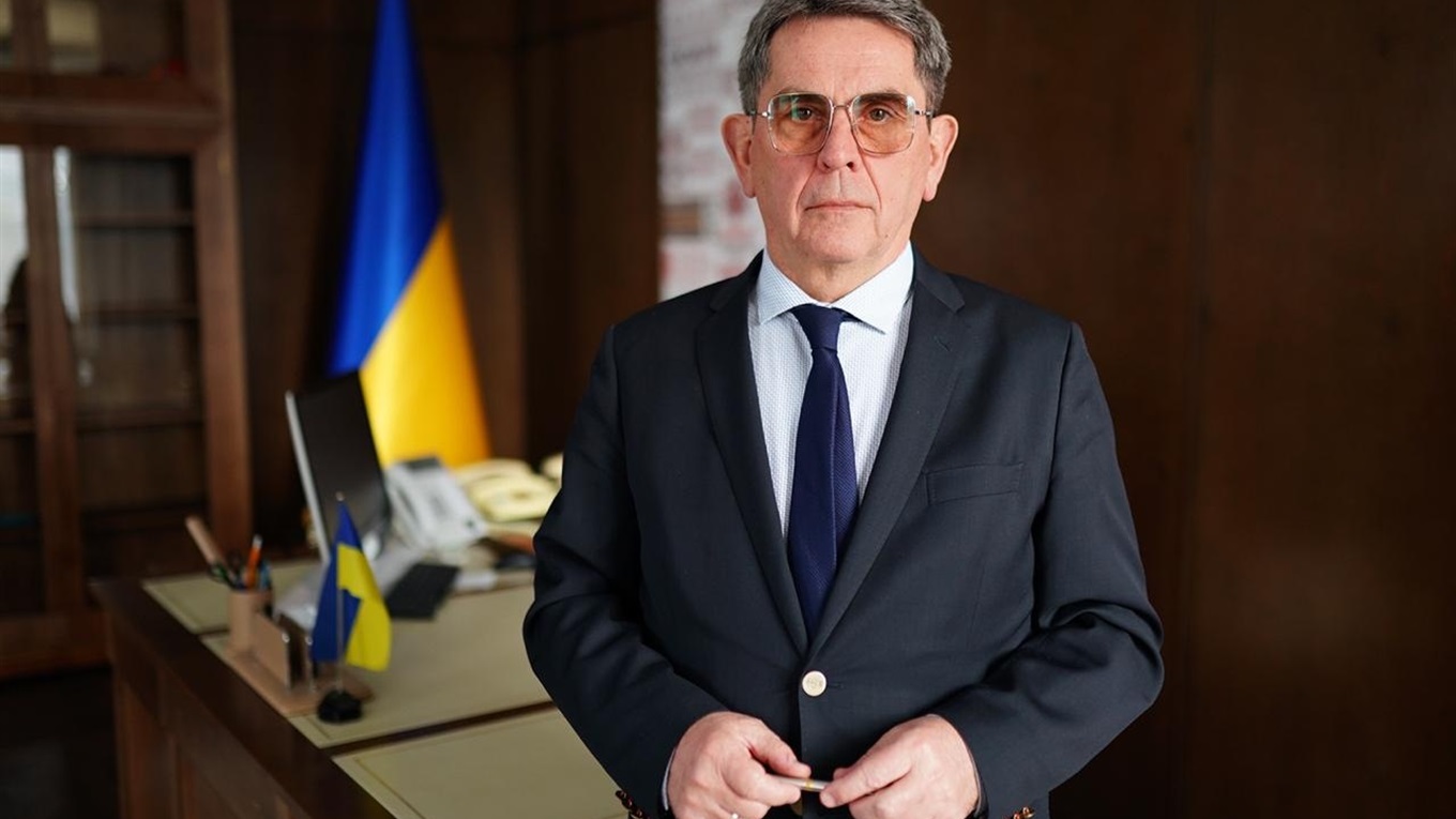 Міністр охорони здоров'я  пропонує закрити усі заклади, крім магазинів та аптек