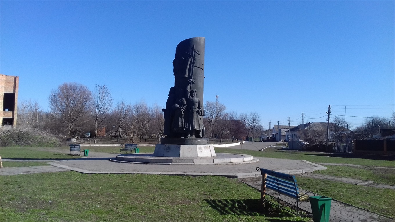 Геть від Москви чи навіки разом? Що робити з пам’ятниками, які виконують роль ідеологічної отрути