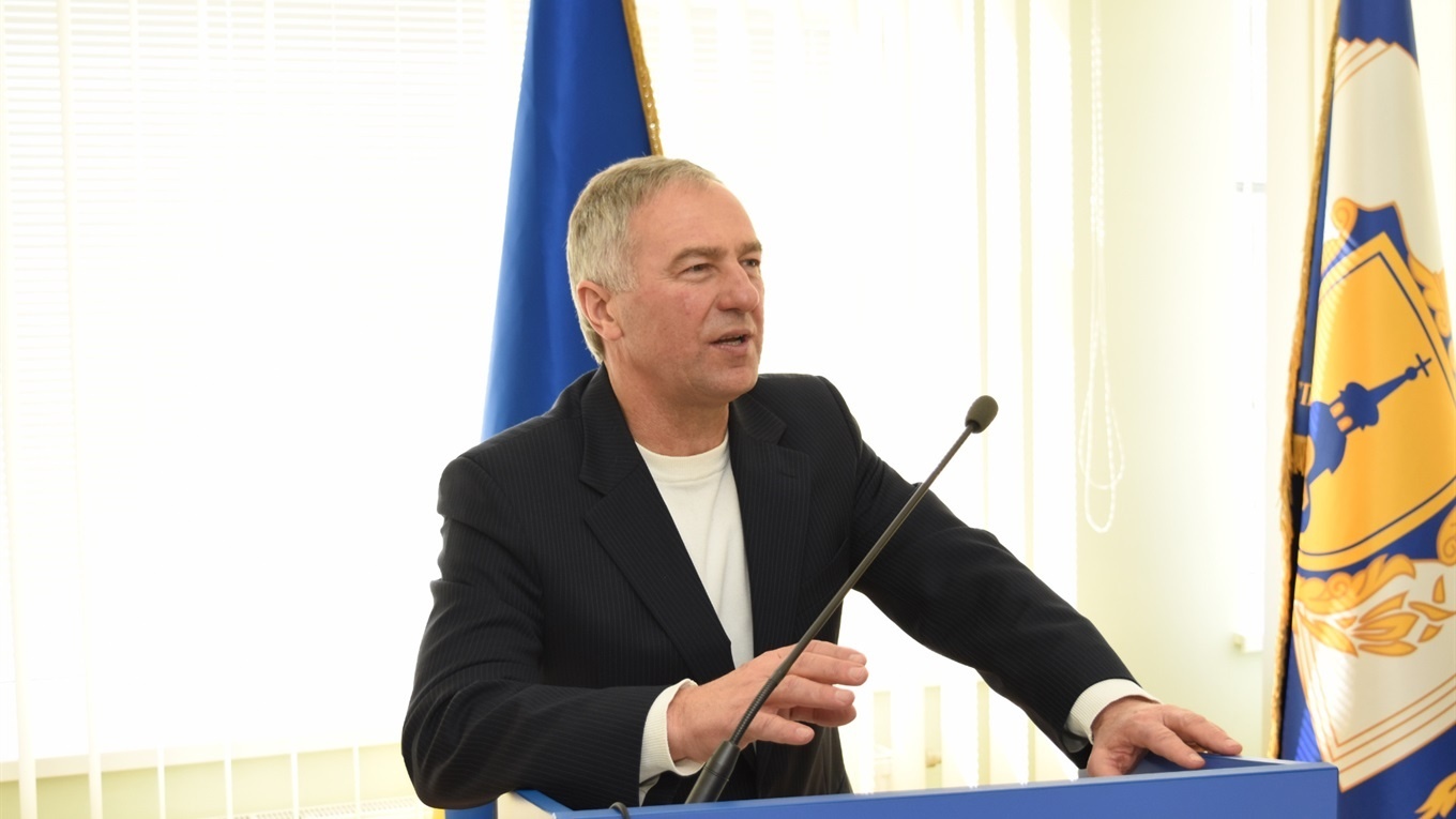 Навчаємося у фейсбуці. Віктор Куйбіда провів відкриту онлайн-лекцію