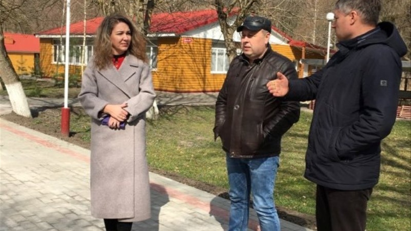 Новини міста та району за 30 березня-5 квітня: закриття кав’ярень, допомога лікарні, візит у табір