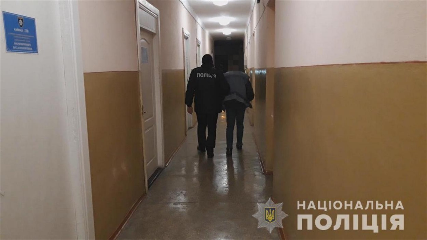 Пырнул ножом собутыльника, и не помнит, почему: измаильчанину грозит до восьми лет тюрьмы (видео)