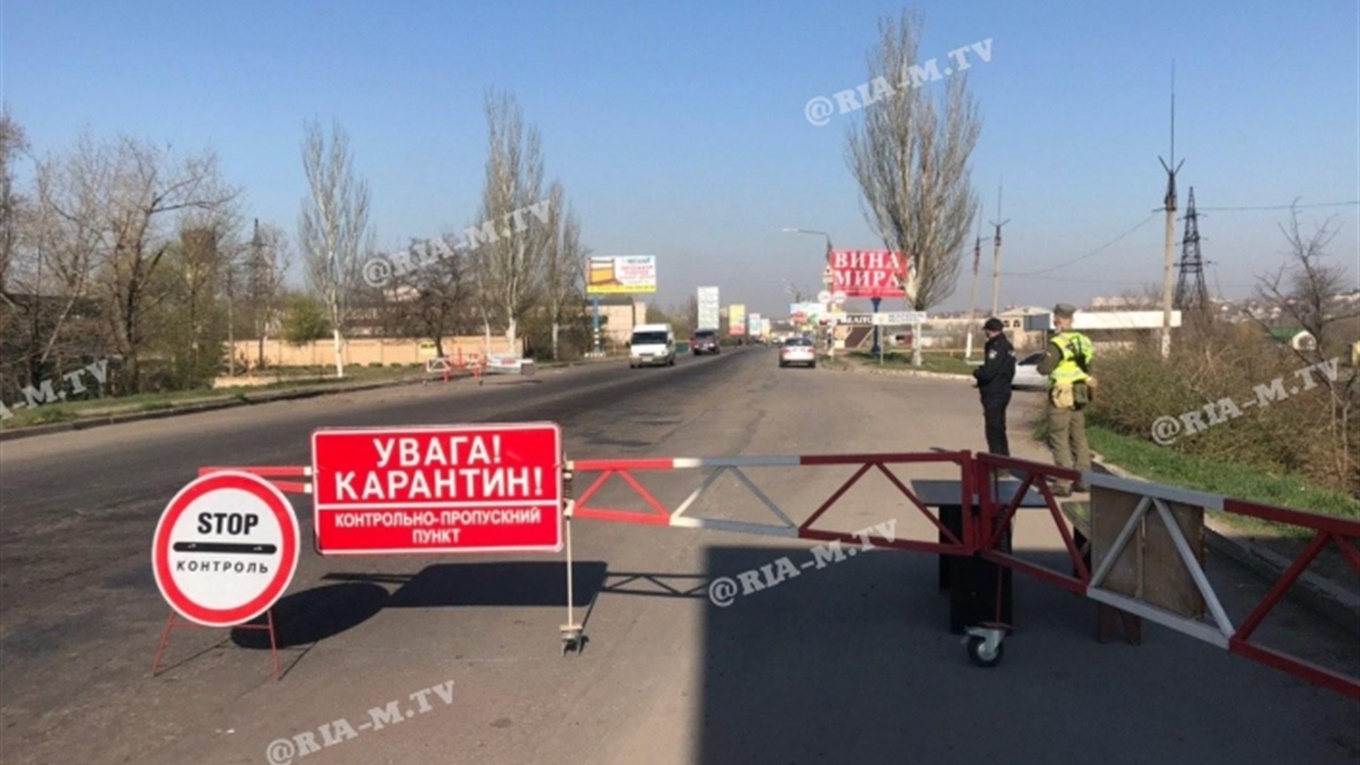 На блокпостах при въезде в Мелитополь очередей не наблюдается