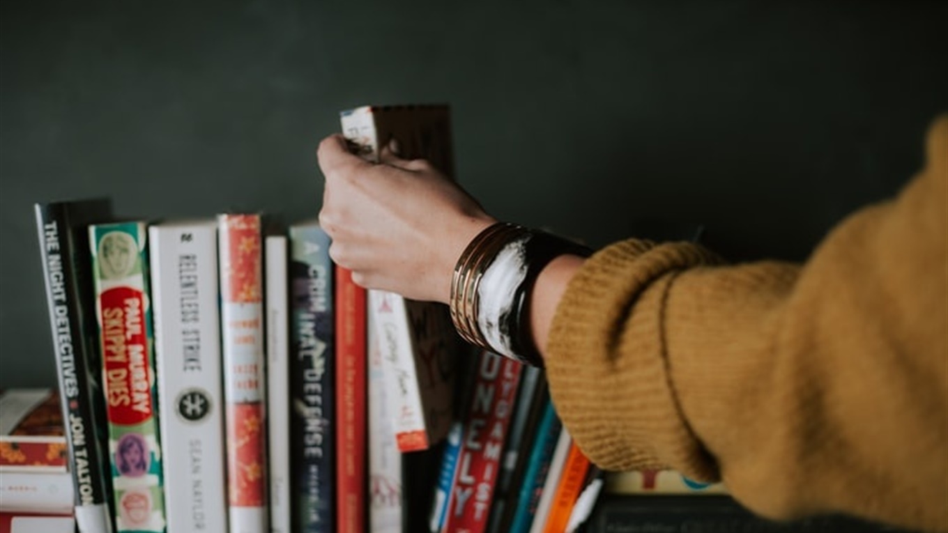 Корисний карантин: 10 популярних книг, які варто прочитати