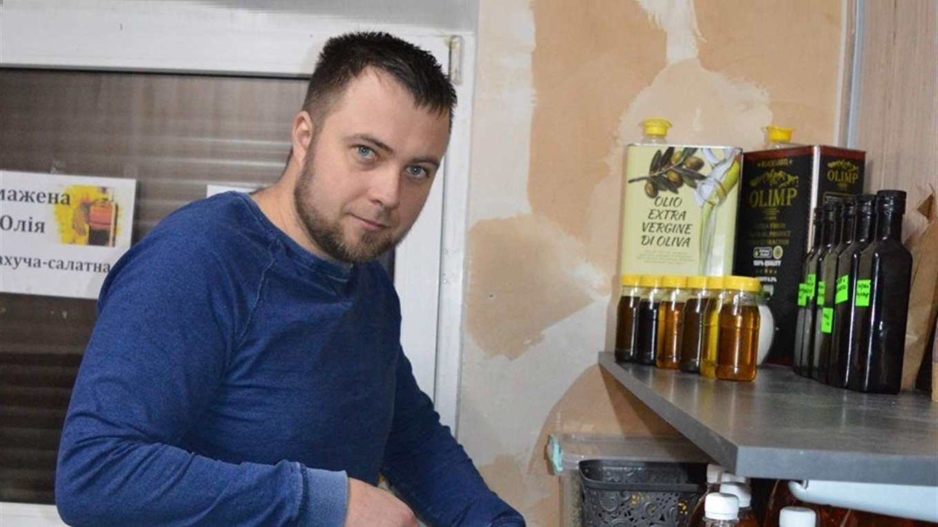 Переяславець Олександр Качан виготовляє олії, що зміцнюють здоров’я