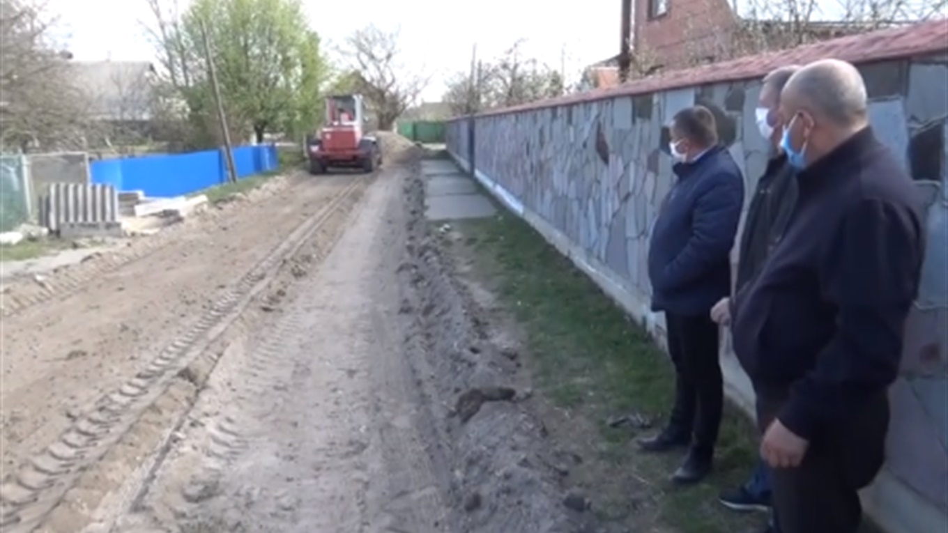 Новини міста та району за 20-26 квітня: обмеження у поминальні дні, ремонт доріг, санітарна обробка