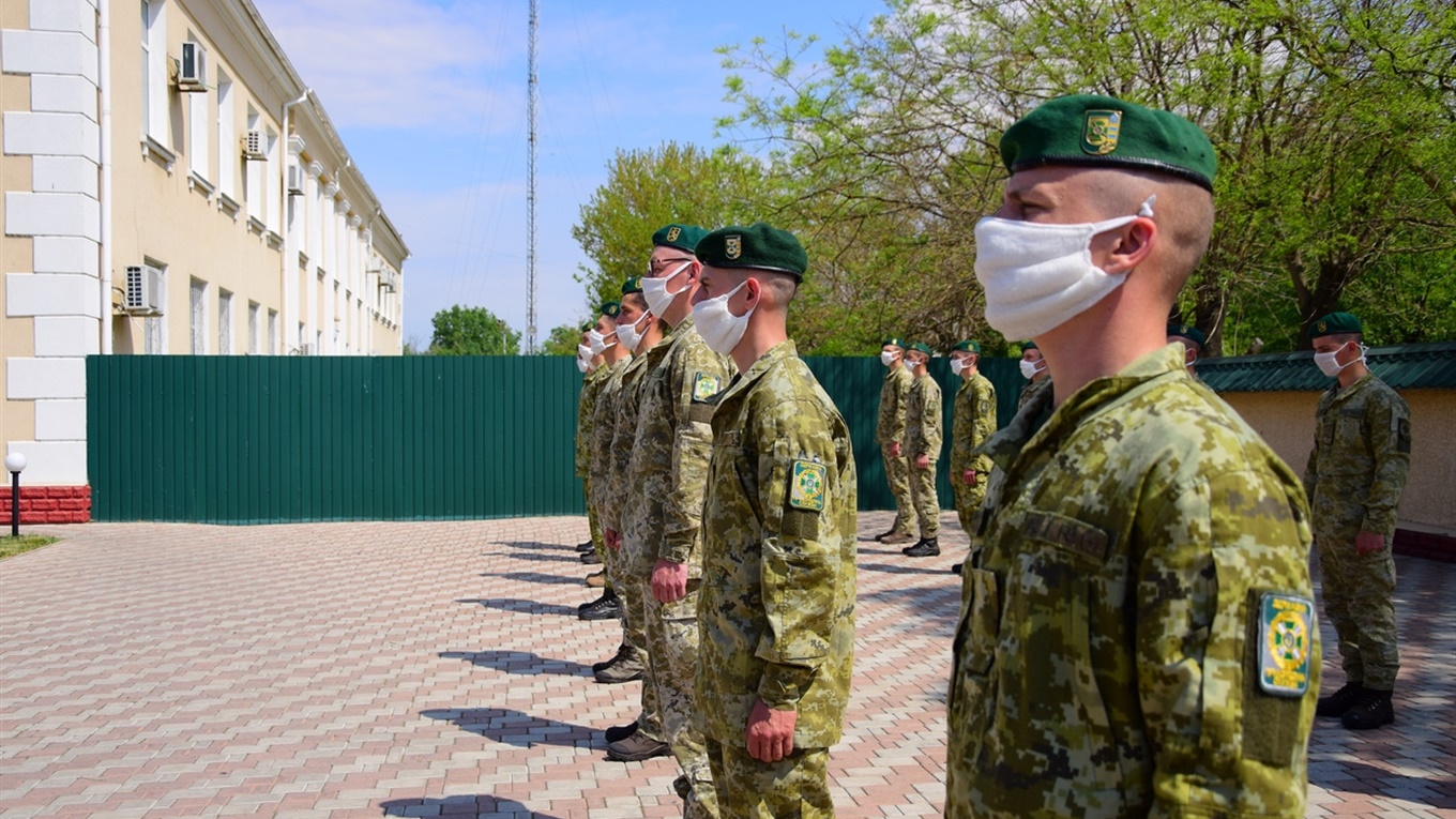В День пограничника в Измаильском пограничном отряде уволены в запас срочники
