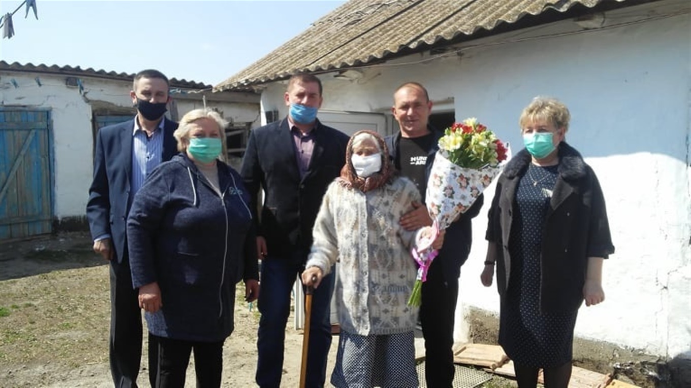 Жителька Сірогозщини, яка пережила 2 голода, колективізацію та війну, відзначила 100-річний ювілей