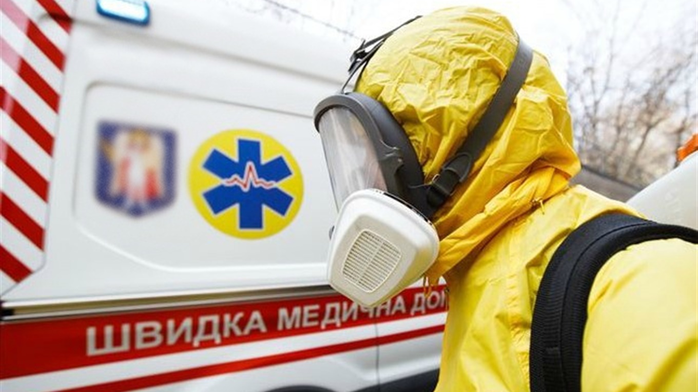 Начальник Нетішинської швидкої Юрій Уляницький розповів, як треба дзвонити на 103 під час карантину