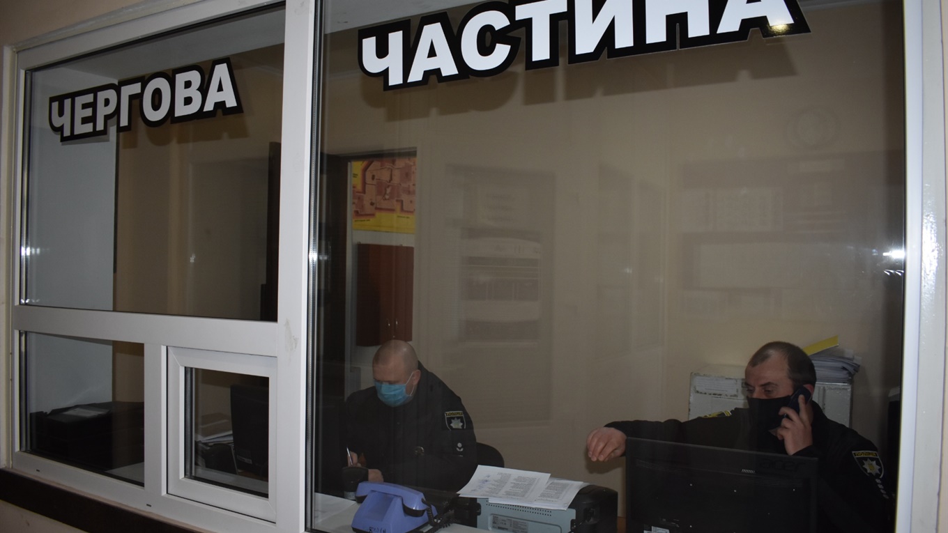 Як дотримуються карантинних заходів у Нижньосірогозькому відділенні поліції