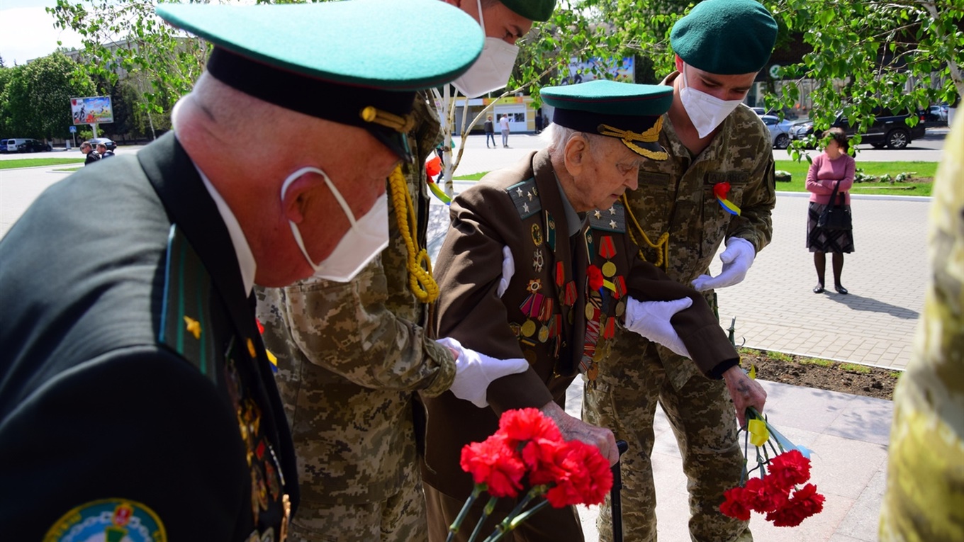 В Измаиле фронтовик-пограничник полковник Антон Гапонов почтил память павших собратьев (видео)