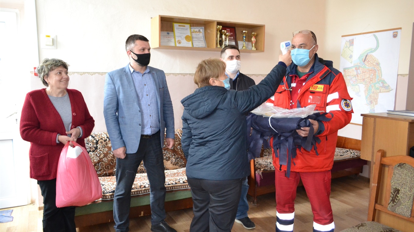 Як працюється медикам Чортківської «швидкої» під час пандемії COVID-19 (+фото)