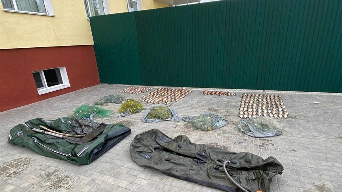 Поймали с поличным: измаильские пограничники не дали браконьерам заработать на незаконном улове