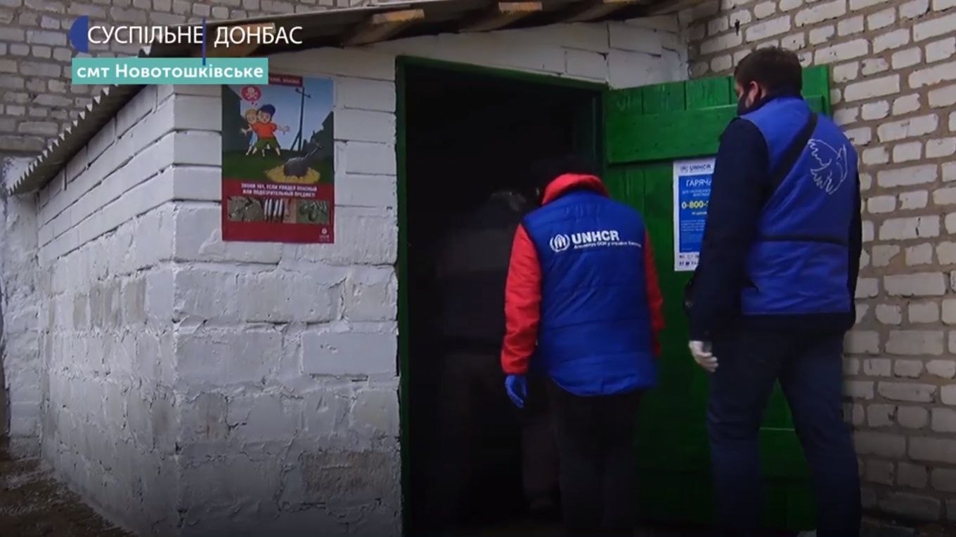 «Дай бог, чтобы оно нам не пригодилось». Жители Новотошковского показали новое бомбоубежище