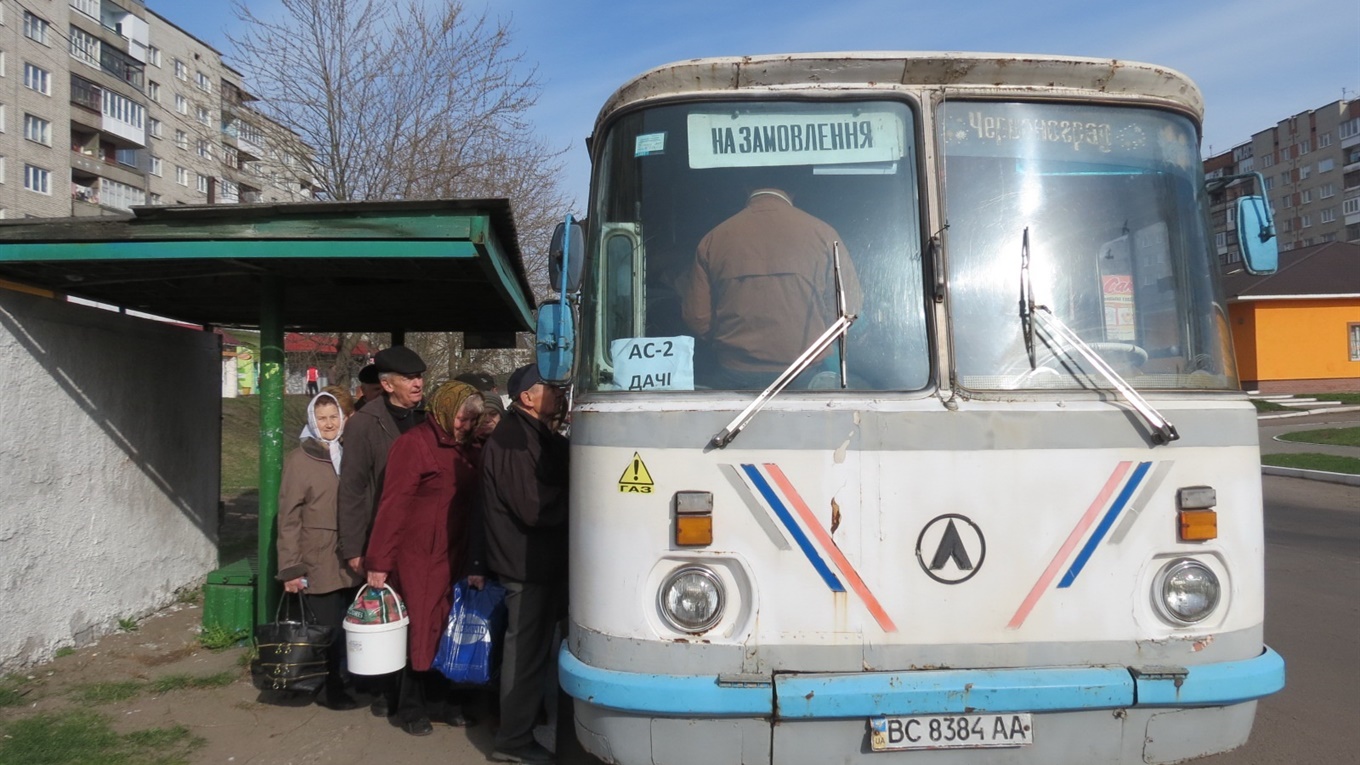 Після карантину автобуси поїдуть на дачі. А у Межиріччя – поки що ні