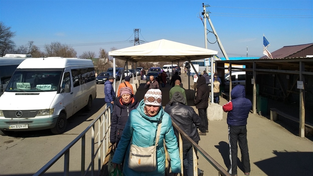 КПВВ «Майорское» в первые дни карантина, 17 марта, когда пропуск еще не закрыли полностью