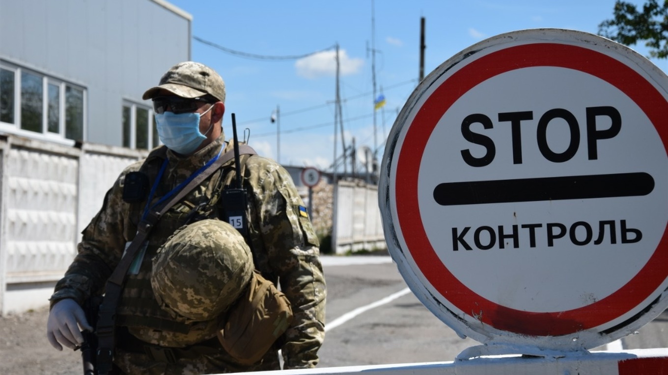 Когда откроют КПВВ на Донбассе и как пересекать их в новых условиях: вся актуальная информация