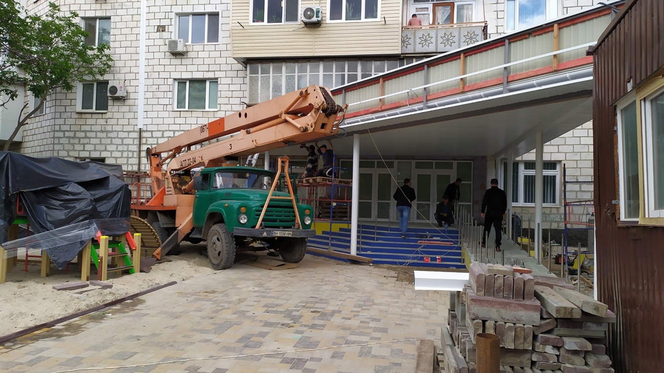 За шаг до открытия: новую детскую поликлинику в Измаиле посетило областное руководство