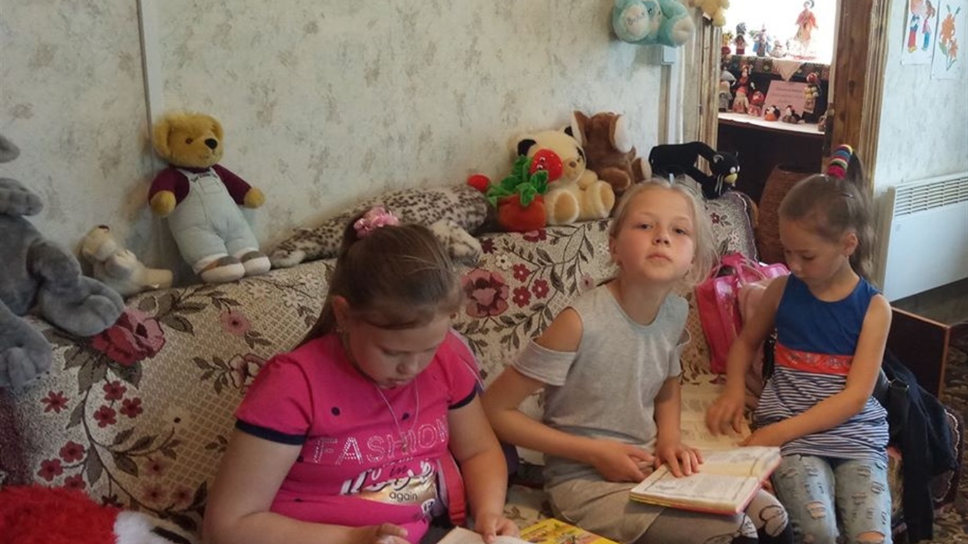 Ольга Шульга по-особливому привітала маленьких єрківчан із Днем захисту дітей