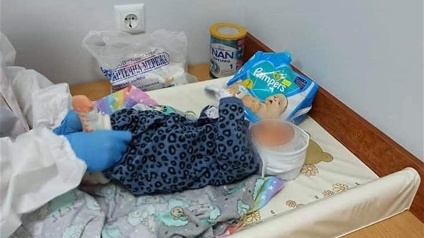 У Франківську породілля залишила малюка у бебі-боксі пункту "Вікно життя"