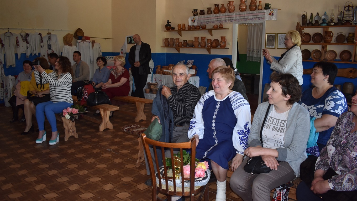 Журналісти районних видань відзначили професійне свято в етнографічному музеї (фото)