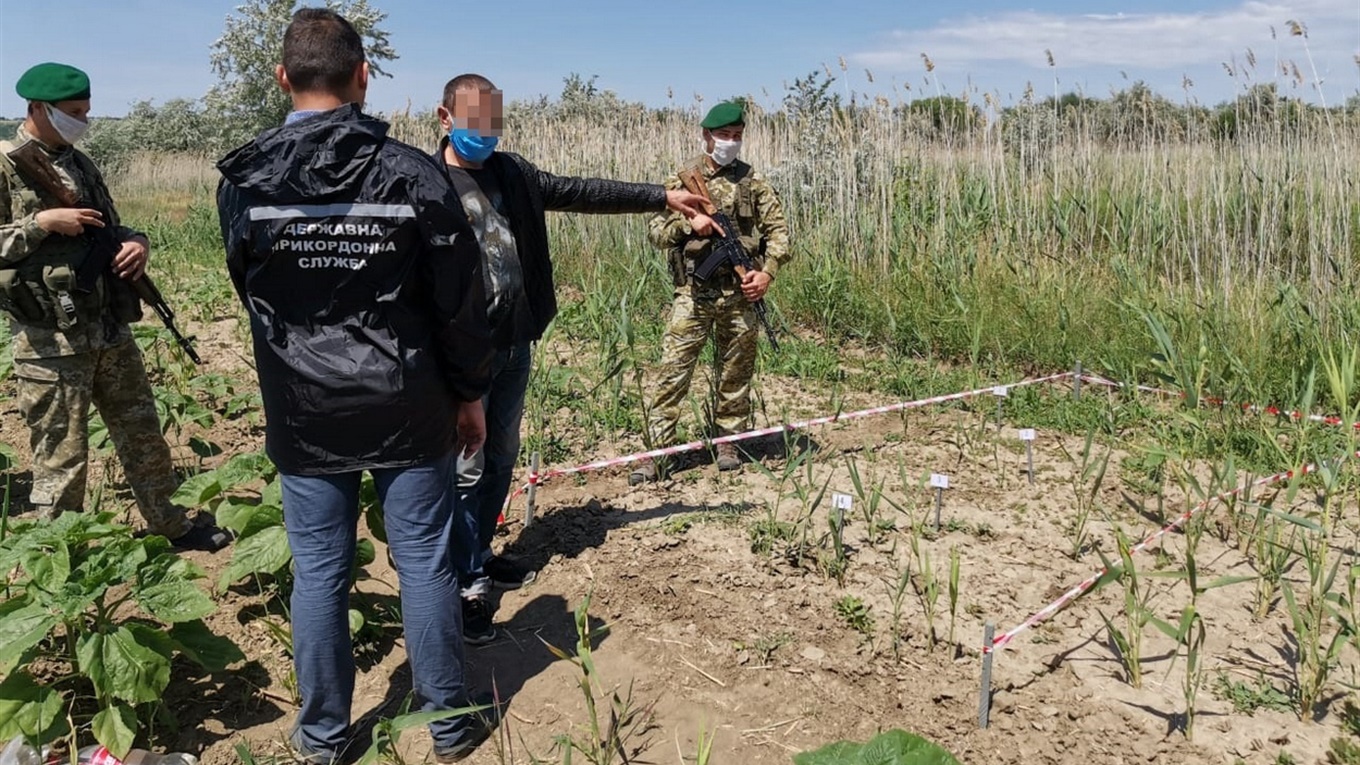 Романтическое нарушение: житель Молдовы пробрался через границу, чтобы устроить смотрины