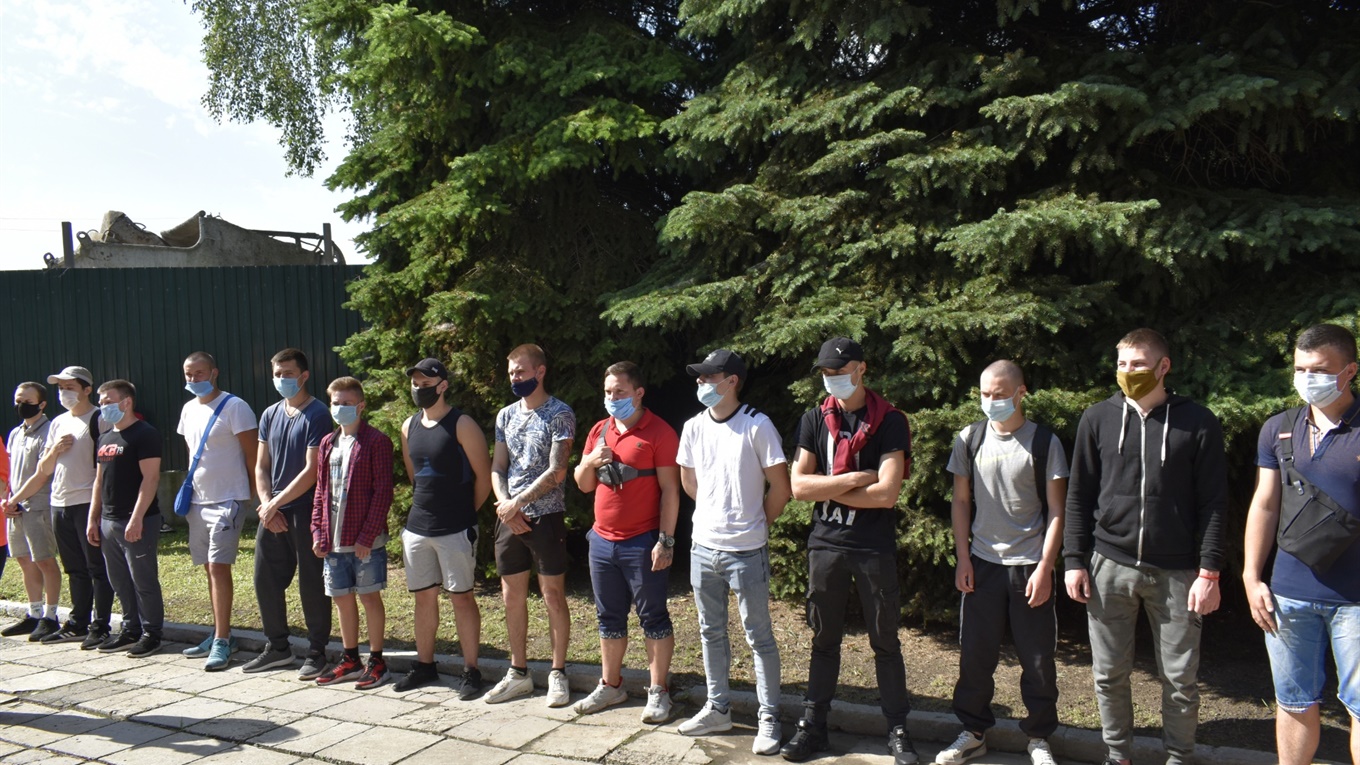 14 юнаків зі Жмеринщини поповнять ряди Збройних Сил України: літній призов