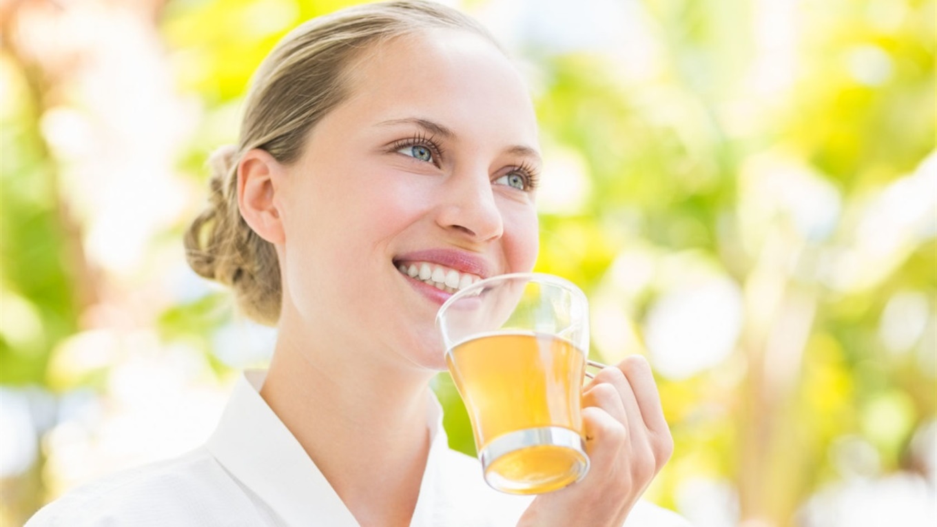 Що таке Комbucha  і чому її радять пити замість лимонадів